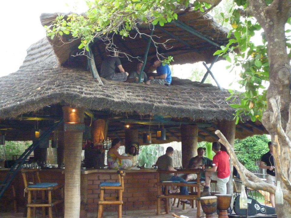 Le bar du BadaLodge à Bamako